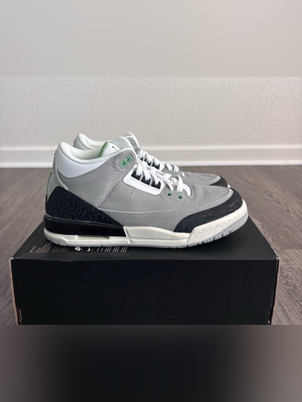 Air Jordan 3 Retro (GS) Chlorophyll. New in Box.